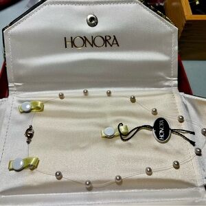 Honora Pearl choker/necklace.